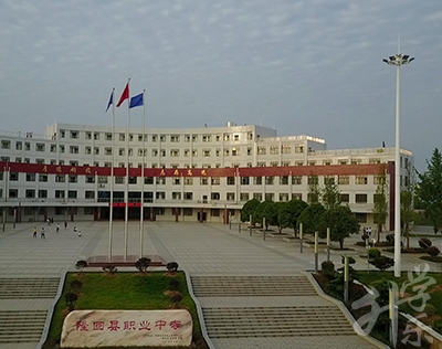 隆回湖湘職業(yè)中專學(xué)校